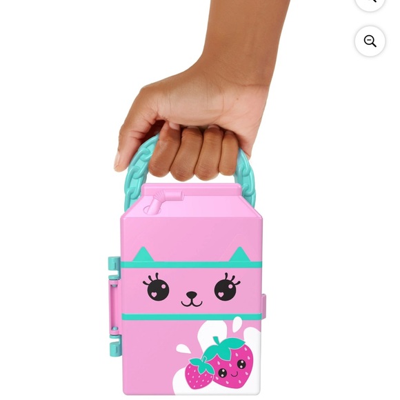 Polly Pocket Dolls & Playset, Lil’ Styles Travel Toy Collection with 3-inch Doll - Picture 12 of 12